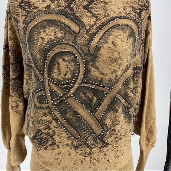 Tan batwing knit sweater with studs snakeskin - Picture 5 of 16